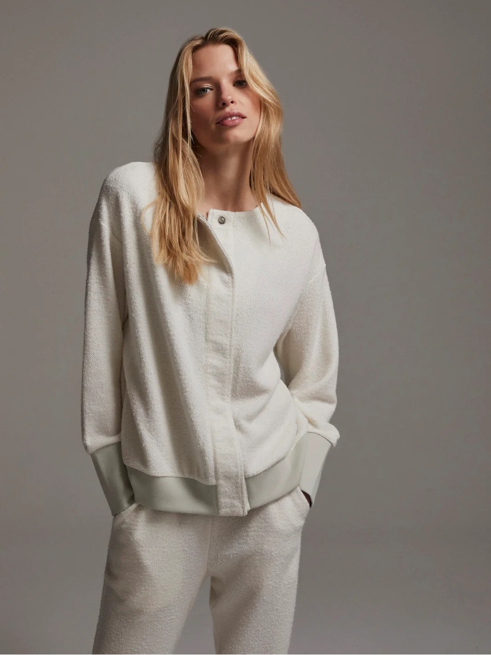 NWT Varley Margate Textured Sweater in Ivory size Medium Bomber sweatshirt